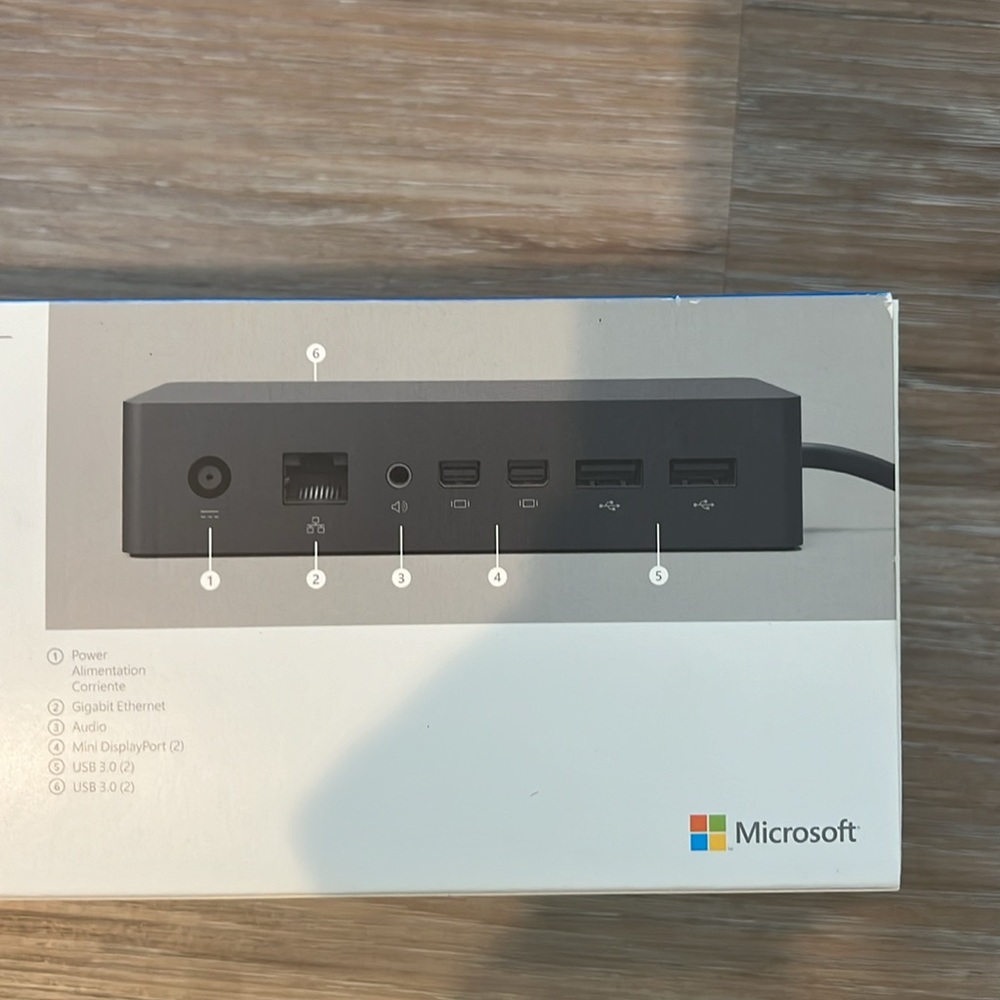 Microsoft surface dock - Picture 8 of 10
